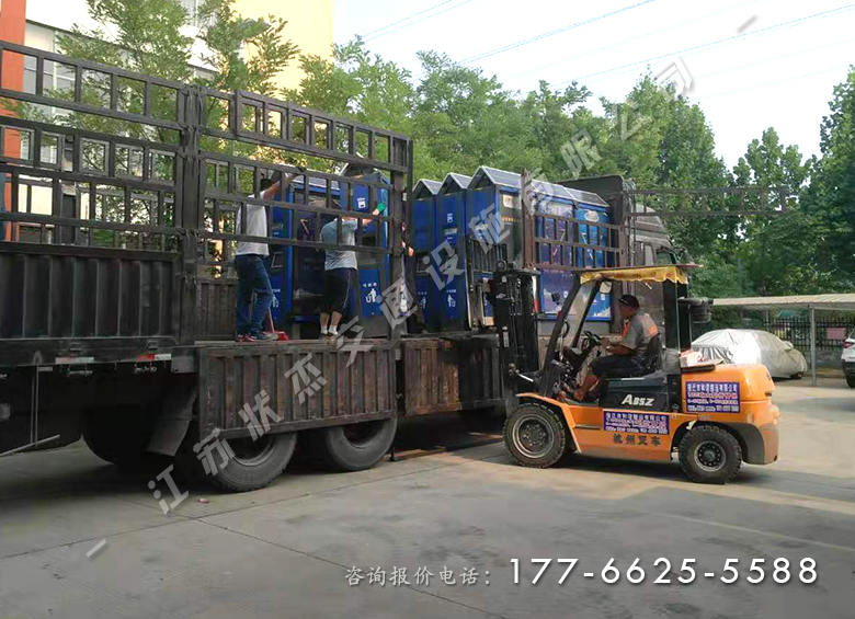 江西南昌太陽能垃圾箱案例